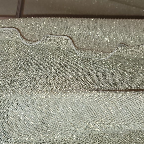 Golden sparkle shawl - Picture 4 of 7